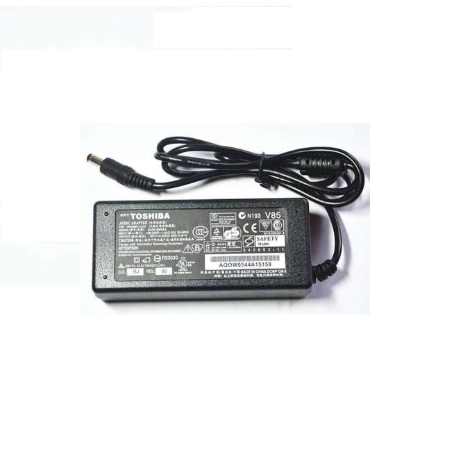 Chargeur TOSHIBA 19V-3.42A